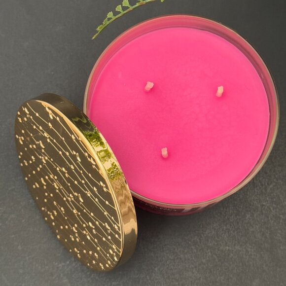 BBW Twisted Peppermint Bath & Body Works 3 Wick Candle - Picture 6 of 10